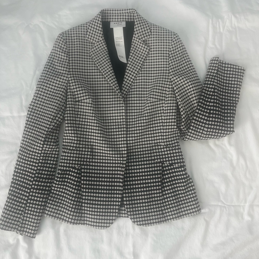 A-K-R-I-S  •punto Black and White Polkadot Jacket Size 4 - Ready for any event.
